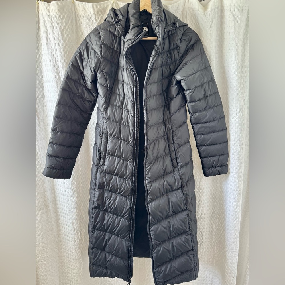 The North Face Women's Long Puffer Parka Coat - Black, XS